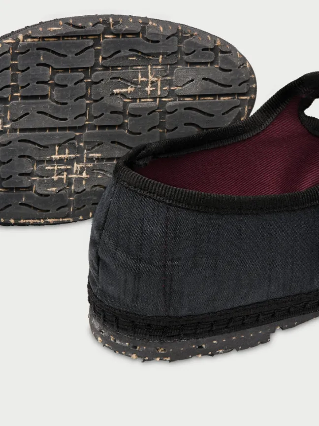 Caufield|Flabelus Online