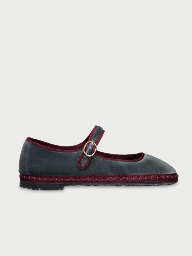 Cinderella Georgina|Flabelus Hot