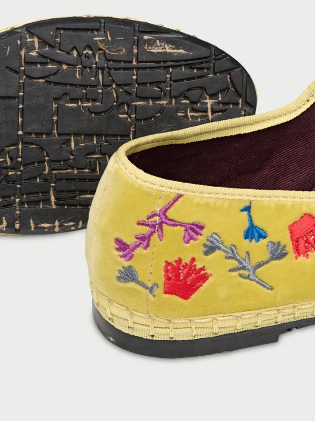 Crowned in Bloom Yellow|Flabelus Outlet