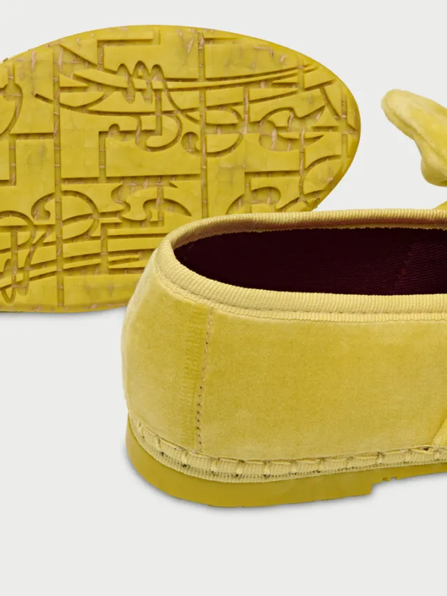 Lady Lyra Yellow|Flabelus Online