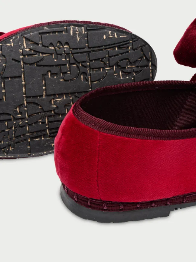 Lyra Burgundy|Flabelus Hot