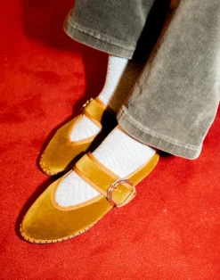 Sophie Mustard|Flabelus New